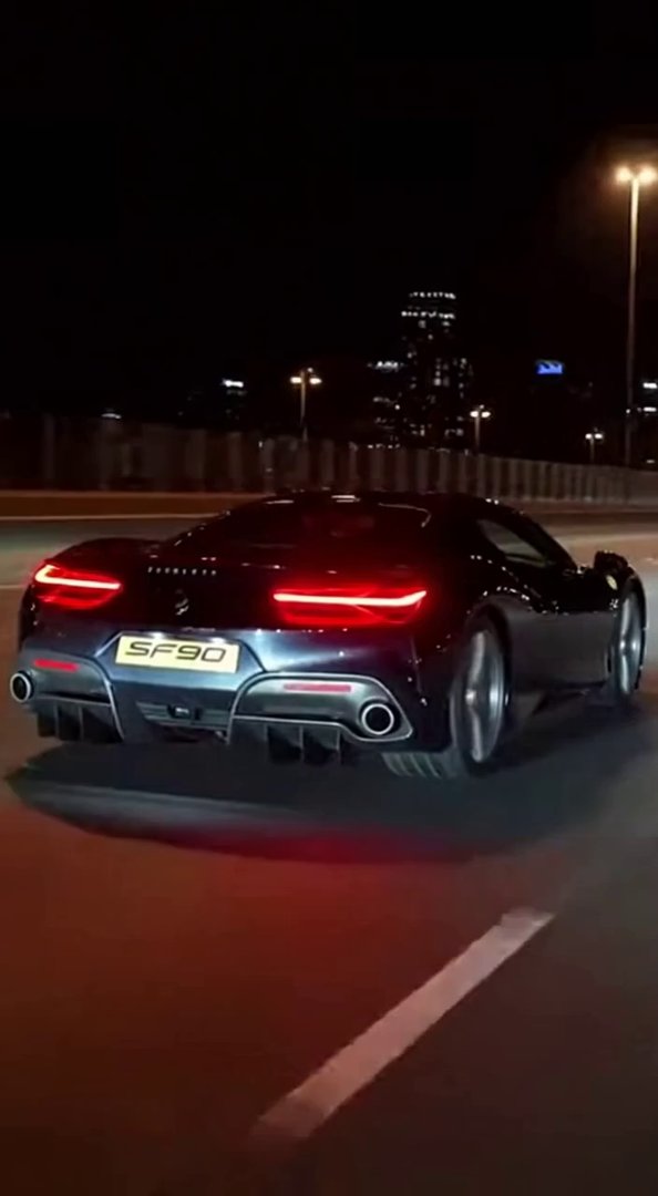 [Sora 2] Vidéo cinématographique ultra photoréaliste d’une Ferrari SF90 Stradale noire, proportions exactes, ... - Veo 3 AI video prompt thumbnail