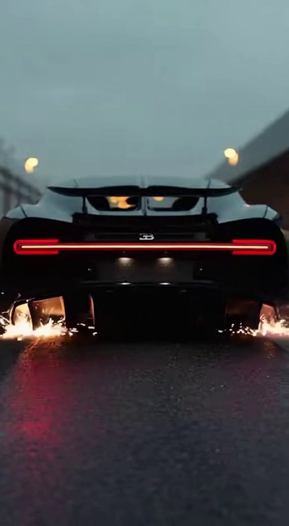 [Sora 2] « Vidéo hyper réaliste, ultra agressive, de 10 secondes composée de mini-plans de 1 à 1,5 seconde ch... - Veo 3 AI video prompt thumbnail