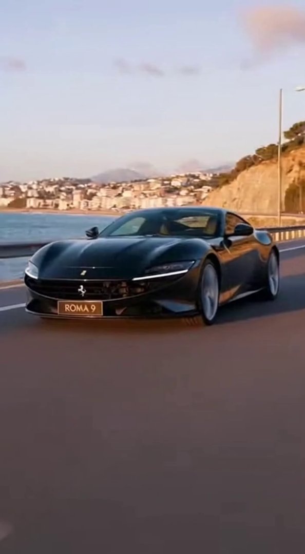 [Sora 2] « Vidéo hyper réaliste 4K, 10 secondes, mini-plans de 1,5 seconde, Ferrari Roma noire roulant vers l... - Veo 3 AI video prompt thumbnail